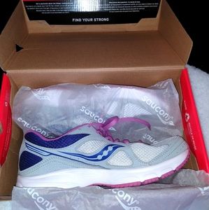 BNIB Saucony Running shoe